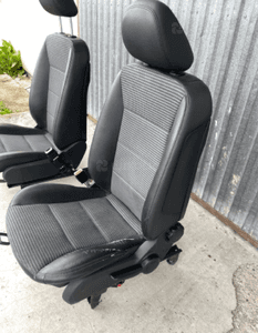 MERCEDES B 245 tapicerka boczek  kanapa fotel fotele Przód tył 18