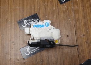 Zamek 8E1837015AA 8E1837016AA Drzwi Lewy Prawy Przod Przedni Europa Audi A4 B7 Seat Exeo 3