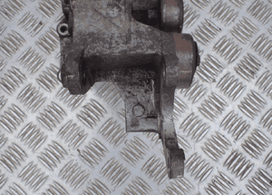 PODSTAWA POMPY WSPOMAGANIA KIA SORENTO II 2,4 BENZYNA RADOM 2