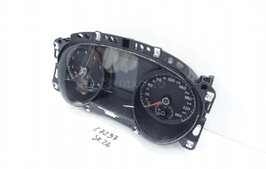 Licznik zegary vw sportsvan 517 24722KM 517920740D 3
