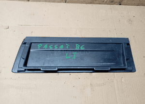Osłona zaślepka boczku bagażnika lewy tył VW Passat B6 3C9867464 5