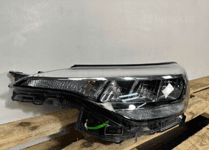 Lampa przod przednia lewa toyota chr c-hr lift fl full led 81150-F4180-00 2