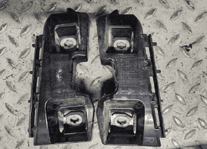Mercedes c klasa W204 slizg zderzaka A2048851465 A2048851365 A2048800680 1