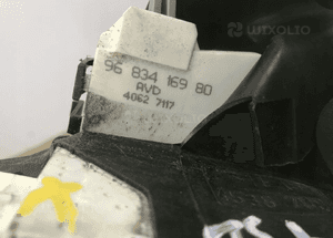 Zamek prawy przód Citroen C4 I 3D 04-10r 9683416980 7