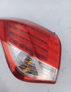 Hyundai i40 sedan lampa lewa tył tylna w blotnik 2