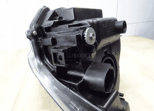 lampa prawa Przód Toyota Avensis T27 led 05-36 y57 11