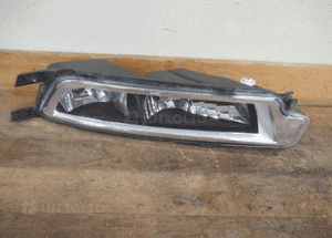 Halogen przeciwmgielny prawy vw passat B8 2014- 1