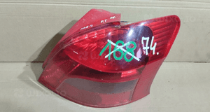 Lampa prawa tył tylna toyota yaris ii 2 1