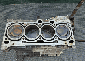 Blok Silnika 06B103019B Slupek Tloki Korbowody Wal Korbowy 1.6 AKL SR 102KM VW Golf IV 4 Audi A3 8L Skoda Seat 7