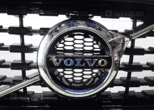 Volvo V60 ii 2019 zderzak przód 31690589 8