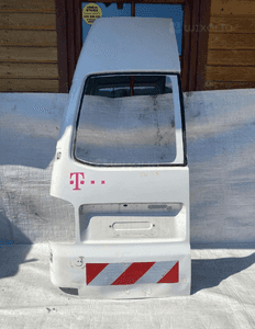 Vw T5 drzwi tylne lewe wysokie skrzydełkowe 1