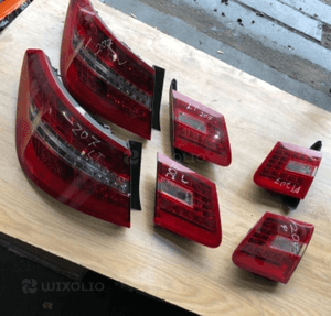 MERCEDES E 207 lampa lampy tylna LEWA led   prawa w klapę mała 2