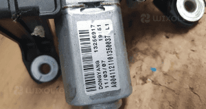 SILNICZEK WYCIERACZKI TYLNEJ  OPEL ASTRA J  nr 13256917 2