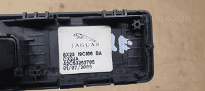 Czytnik gniazdo port  AUX gniazdo zapalniczki Jaguar XF X250 8X23-19C166-BA 6