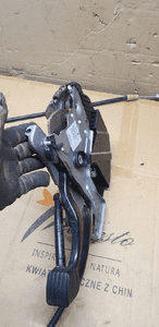 Pedał hamulca ręcznego linka VW Touareg 7L0721797E 5