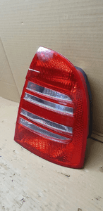 Lampa prawy tył tylna prawa Skoda Superb I 3