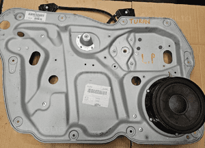 VW Touran I mechanizm podnosnik szyby przod przedni lewy 2