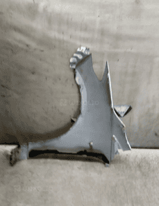 MAZDA 5 BŁOTNIK PRZÓD PRAWY 22V SREBRNY 4