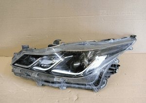 Lampa lewa reflektor lewy toyota corolla E21 sedan led 19- 1