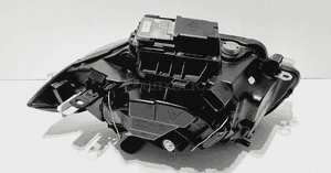 Reflektor prawy xenon bmw 1 E81 E87 E88 lift 07- europa 3