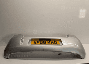Zderzak tył tylny toyota yaris 2 ii 1E7 srebrny 1