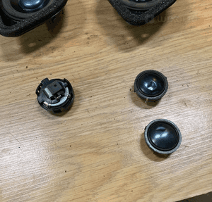 MERCEDES ml gl 164 r 251 głosnik zestaw HARMAN kardon na sztuki 2