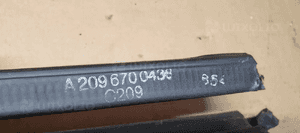 Listwa zgarniająca uszczelka prawy tył Mercedes CLK W209 A2096700438 5