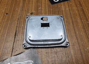 Przetwornica 8K0941597 1307329218 Moduł Sterownik Lampy Świateł Xenon LED Audi A4 B8 A5 8T 11