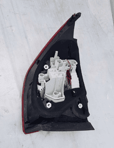 Volvo S60 ii lampa prawa tył tylna 31395930 5
