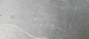 Nadkole prawy przód przednie prawe Mercedes W209 A2098840422 4