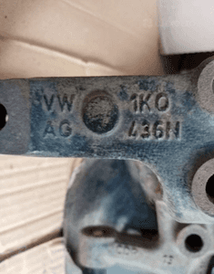 Zwrotnica piasta prawy tył tylna prawa VW Golf V 5 1K0436N 4