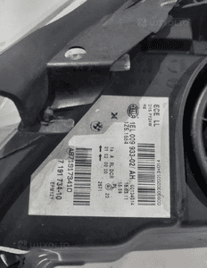 BMW Z4 E89 Lampa Bi-xenon R - 13213 7