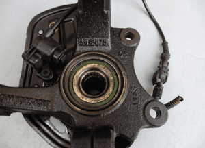 ZWROTNICA PIASTA LEWY PRZÓD OPEL MERIVA A CORSA C ABS PIASTA 4 ŚRUB 5