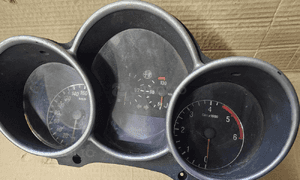 Alfa Romeo 147 1.9 JTD zegar licznik 2