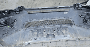 Land Rover Discovery Sport L550  zderzak przód przedni  LRC820 6