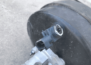 Serwo pompa hamulcowa Maserati Ghibli Quattroporte 670006653 4