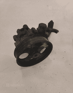 Opel Insignia 2.0 diesel oe 13273784 POMPA WSPOMAGANIA 1