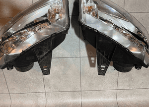 Jeep compass i lift lampa prawa oryginał uk igła 6