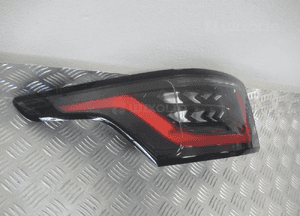 Lampa tylna tył lewa range rover sport ii lift 2017-2022 16
