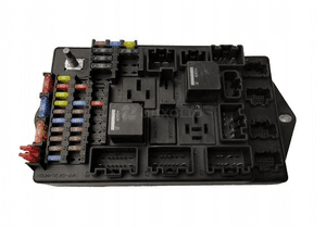 JAGAUR XK XKR X150 SKRZYNKA MODUŁ BSI BEZPIECZNIKÓW 1