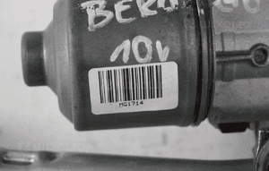 Mechanizm wycieraczek silniczek przedni przód lewy PEUGEOT 3008 5008 CITROEN BERLINGO 2010  9671062180 8