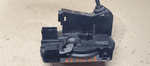 Zamek drzwi prawy przód przedni prawy Renault Trafic II Vivaro Primastar 8200042171 91166234 3
