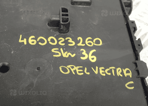 SKRZYNKA BEZPIECZNIKÓW 460023260 OPEL VECTRA C 5