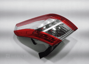 Lampa prawa tył tylna błotnika peugeot 508 i sw kombi 9686779680 10-14 4