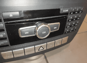 Mercedes W204 lift c-klasa radio cd nawigacja navi radioodtwarzacz stan bdb 4