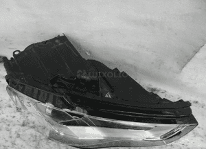 Audi A3 8V xenon na części z przetwornicami lampa przednia prawa 3