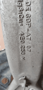 Zwrotnica piasta prawy przód przednia prawa Audi A8 D3 4.2 TDI 4E0258M 7