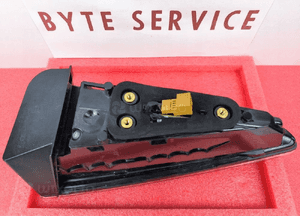Skoda Enyaq IV LAMPA KLAPY PRAWA TYŁ LED 5LG945308C 4