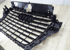 Grill atrapa audi A3 8V sedan 3V5853651B 13