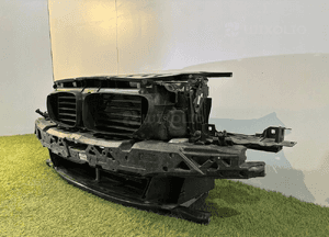 BMW 5 F10 / F11 Pas przedni kompletny - 13977 2